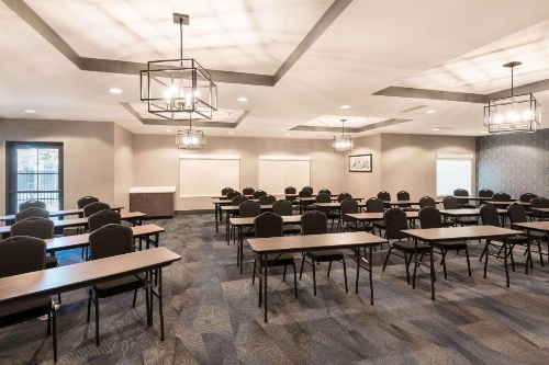 La Quinta Inn & Suites by Wyndham Las Vegas Airport South image 14