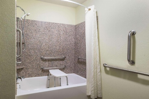 La Quinta Inn & Suites by Wyndham Las Vegas Airport South image 21