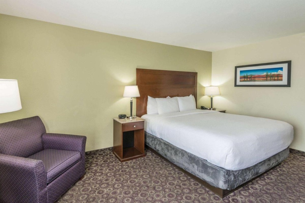 La Quinta Inn & Suites by Wyndham Las Vegas Airport South Image 27