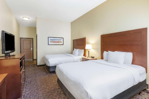 La Quinta Inn & Suites by Wyndham Las Vegas Airport South image 28