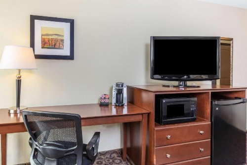 La Quinta Inn & Suites by Wyndham Las Vegas Airport South image 30