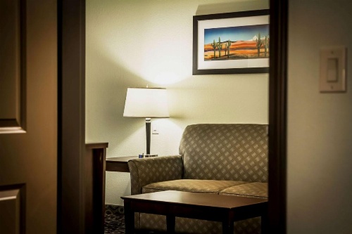 La Quinta Inn & Suites by Wyndham Las Vegas Airport South image 35