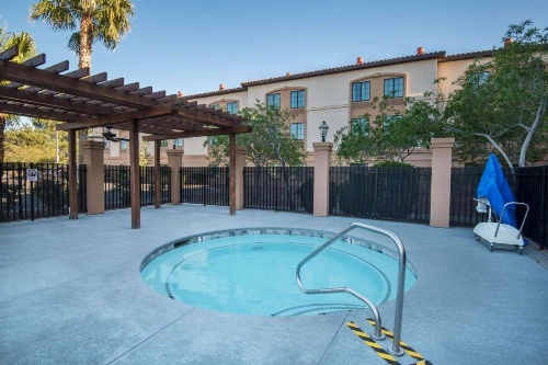 La Quinta Inn & Suites by Wyndham Las Vegas Airport South image 8