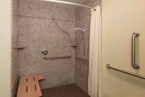 La Quinta Inn & Suites by Wyndham Las Vegas Airport South image 9